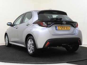SPOTICAR Toyota Yaris 1.5 Hybrid 115 Active Tweedehands - Hatchback Hybride Grijs - Den Haag - 1200295799_4