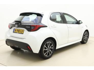 SPOTICAR Toyota Yaris 1.5 Hybrid Dynamic Stoelverwarming L Camera L Clim Tweedehands - Hatchback Hybride Wit - Leeuwarden - 1200296675_2