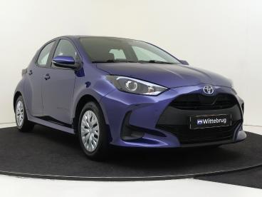 SPOTICAR Toyota Yaris 1.5 Hybrid Active Full Hybride!! Tweedehands - Hatchback Hybride Blauw - Den Haag - 1200298230_3