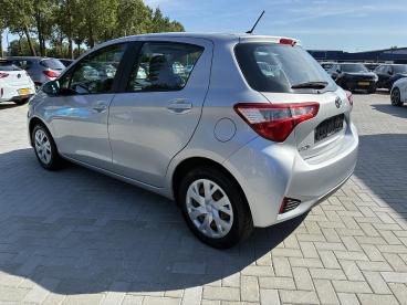 SPOTICAR Toyota Yaris 1.0 Vvt-i Aspiration 5-deurs | Climate Control | C Tweedehands - Hatchback Benzine Grijs - Emmeloord - 1200299935_5