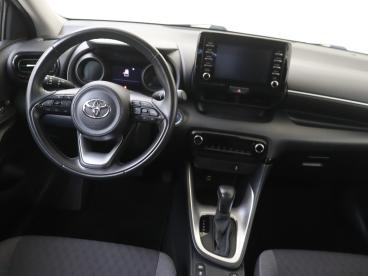 SPOTICAR Toyota Yaris 1.5 Hybrid Dynamic | Carplay | Camera | Climate Co Tweedehands - Hatchback Hybride Wit - Bergschenhoek - 1200300787_5