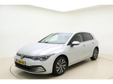 SPOTICAR Volkswagen Golf 1.4 Ehybrid Style | Trekhaak | Navigatie |apple Ca Tweedehands - Hatchback Plugin Hybrid Grijs - Heerenveen - 1200280130_1