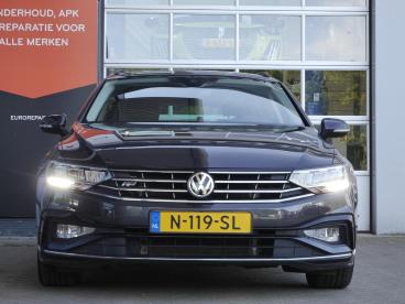SPOTICAR Volkswagen Passat Variant 1.5 Tsi Elegance Business R | Automaat | T Tweedehands - Stationwagen Benzine Zwart - Sneek - 1200269353_3