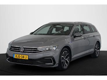 SPOTICAR Volkswagen Passat Variant 1.4 Tsi Phev Gte Winter Pakket Trekhaak Iq Tweedehands - Stationwagen Plugin Hybrid Grijs - Mijdrecht - 1200300569_1