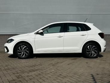 SPOTICAR Volkswagen Polo Tsi 95 Pk Life Business | Parkeersensoren Voor + A Tweedehands -  Benzine Wit - Doetinchem - 1200289520_3