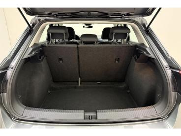 SPOTICAR Volkswagen T-roc 1.0 Tsi 115 Pk | Airco | Dab Radio | Lichtmetalen Tweedehands - Suv Benzine Grijs - Leeuwarden - 1200282334_3