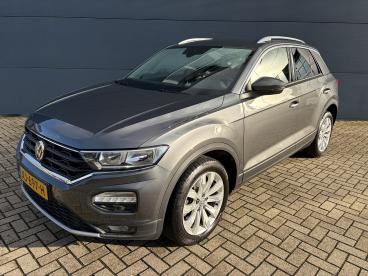 SPOTICAR Volkswagen T-roc 1.0 Tsi 115pk T-roc Style | Navigatie | Kofferbak Tweedehands - Suv Benzine Grijs - Doetinchem - 1200285139_2