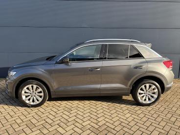 SPOTICAR Volkswagen T-roc 1.0 Tsi 115pk T-roc Style | Navigatie | Kofferbak Tweedehands - Suv Benzine Grijs - Doetinchem - 1200285139_5