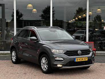 SPOTICAR Volkswagen T-roc 1.0 Tsi Style Business | Trekhaak | 1e Eigenaar | Tweedehands - Suv Benzine Grijs - Dokkum - 1200300195_3