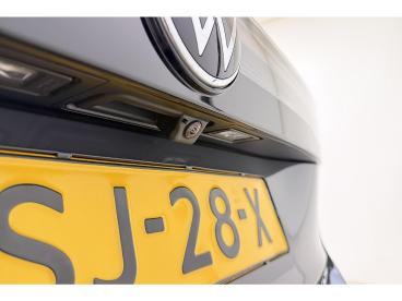 SPOTICAR Volkswagen Tiguan 1.5 Etsi Automaat | Trekhaak | Navigatie | Stoel & Tweedehands - Suv Benzine Grijs - Leeuwarden - 1200302941_3