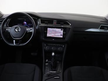 SPOTICAR Volkswagen Tiguan Allspace 2.0 Tsi 4motion Highline 7p. | Trekhaak | Navigati Tweedehands - Suv Benzine Zwart - Den Haag - 1200287909_5