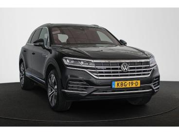 SPOTICAR Volkswagen Touareg 3.0 Tsi Ehybrid 4motion Elegance Trekhaak Luchtver Tweedehands - Suv Plugin Hybrid Zwart - Mijdrecht - 1200289822_2
