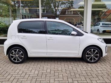 SPOTICAR Volkswagen Up 1.0 Bmt Move Up! | 5-deurs | Airco | Lichtmetalen Tweedehands - Hatchback Benzine Wit - Wirdum (fr) - 1200298765_2