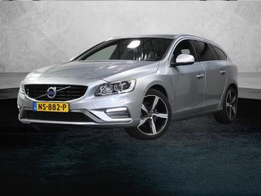 SPOTICAR Volvo V60 2.0 T3 Nordic+ 152pk | Trekhaak | Navigatie | Clim Tweedehands - Stationwagen Benzine Grijs - Amersfoort - 1200288335_1