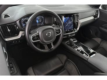 SPOTICAR Volvo V60 2.0 T6 Recharge Awd R-design Panoramadak 19" Achte Tweedehands - Stationwagen Plugin Hybrid Zwart - Mijdrecht - 1200292683_5