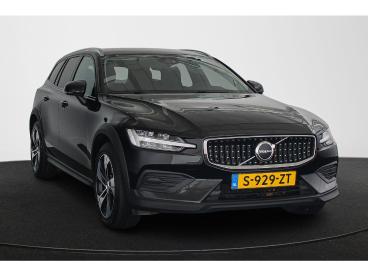 SPOTICAR Volvo V60 Cross Country 2.0 B5 Awd Plus Stuur/stoelverwarmin Tweedehands - Stationwagen Benzine Zwart - Mijdrecht - 1200293949_2