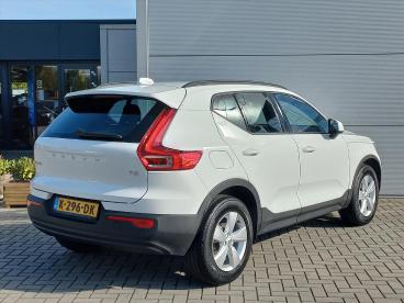 SPOTICAR Volvo Xc 40 T2 129pk Momentum Core | Climate Control | Navigat Tweedehands - Suv Benzine Wit - Elst - 1200279038_4
