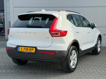 SPOTICAR Volvo Xc 40 T2 129pk Momentum Core Automaat | Climate Control Tweedehands - Suv Benzine Wit - Elst - 1200288652_4