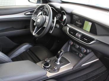 SPOTICAR Alfa Romeo Stelvio 2.1 Diesel Uzywany - Suv Diesel Niebieski - Stalowa Wola / Grebów - 1200221740_2