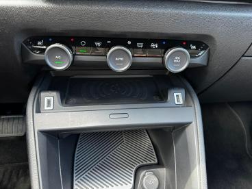 SPOTICAR Citroën C4 1.2 Puretech Feel S&s Eat8 Uzywany - Miejski Benzyna Niebieski - Szczecin - 400220703_4