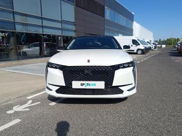 SPOTICAR Ds Ds 4 1.6 E-tense Performance Line + Aut Uzywany - Kombi Hybryda Plug-in Biały - Warszawa - 300214070_2