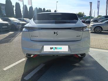 SPOTICAR Ds Ds 4 1.6 E-tense Performance Line + Aut Uzywany - Kombi Hybryda Plug-in Biały - Warszawa - 300214070_5