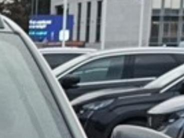 SPOTICAR Ds Ds 7 Crossback 1.6 E-tense 4x4 Opera Aut Uzywany - Suv Benzyna Szary - Warszawa - 1200219881_2