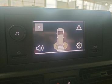 SPOTICAR Fiat Doblo Combi 1.5 Bluehdi S&s Aut. Uzywany - Kombi Diesel Biały - Szczecin - 400213516_2