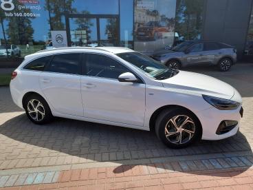 SPOTICAR Hyundai I30 1.5 T-gdi 48v Smart Dct Uzywany - Miejski Benzyna Biały - Biesiekierz - 1200223222_3