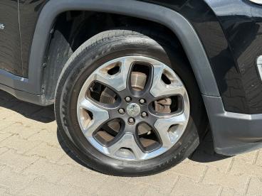 SPOTICAR Jeep Compass 1.4 Tmair Limited Fwd S&s Uzywany - Suv Benzyna Czarny - Ostrów Wielkopolski - 1200223690_5
