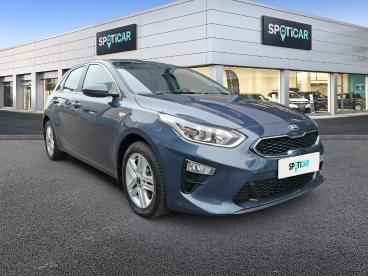 SPOTICAR Kia Ceed Cee-d 1.4 T-gdi M Dct Uzywany - Sedan Benzyna Niebieski - Płock - 1200219946_3