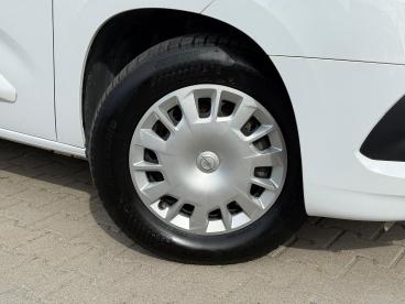 SPOTICAR Opel Combo -e Cargo Uzywany - Dostawcze Elektryczny Biały - Ostrów Wielkopolski - 1200223540_4