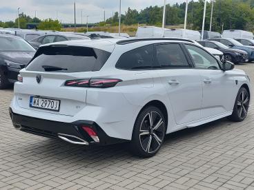 SPOTICAR Peugeot 308 1.2 Puretech Gt S&s Eat8 Uzywany - Sedan Benzyna Biały - Sosnowiec - 1200218922_3