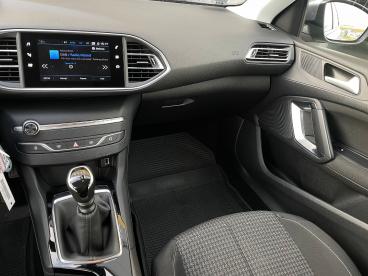 SPOTICAR Peugeot 308 1.2 Puretech Gpf Access S&s Uzywany - Sedan Benzyna Srebrny - Szczecin - 1200223348_3