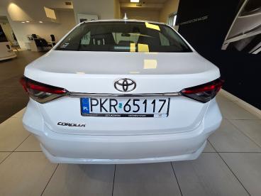 SPOTICAR Toyota Corolla 1.5 Comfort Uzywany - Miejski Benzyna Biały - Ostrów Wielkopolski - 1200223186_5