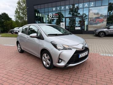 SPOTICAR Toyota Yaris 1.5 Premium Uzywany - Miejski Benzyna Srebrny - Biesiekierz - 1200223220_1