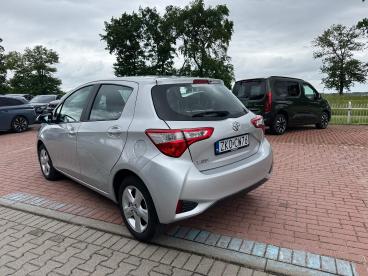 SPOTICAR Toyota Yaris 1.5 Premium Uzywany - Miejski Benzyna Srebrny - Biesiekierz - 1200223220_5
