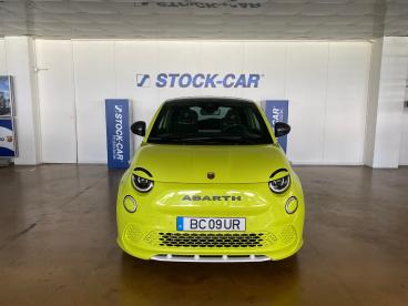 SPOTICAR Abarth 500 C Scorpionissima Usada - Citadino Elétrico Verde Claro - Braga - 1200227690_2