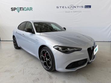 SPOTICAR Alfa Romeo Giulia 2.0 T Gasolina 280cv Q4  At8 Veloce Usada - Berlina Gasolina Branco - Amadora - 800228512_3