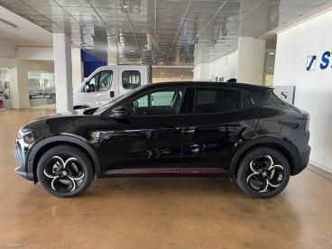 SPOTICAR Alfa Romeo Junior 1.2 Ti Q4 Edct6 Usada - Suv-4x4 Híbrido Preto - Braga - 1200223858_3