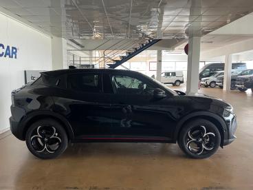 SPOTICAR Alfa Romeo Junior 1.2 Ti Q4 Edct6 Usada - Suv-4x4 Híbrido Preto - Braga - 1200223858_4