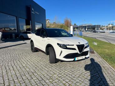 SPOTICAR Alfa Romeo Junior Elletrica 50 Kwh Usada - Suv-4x4 Elétrico Branco - Viseu - 1200224827_3