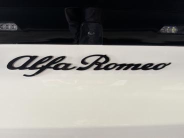 SPOTICAR Alfa Romeo Junior Elletrica 50 Kwh Usada - Suv-4x4 Elétrico Branco - Evora - 1200227747_4