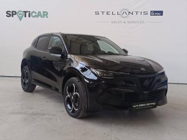 SPOTICAR Alfa Romeo Junior 1.2 136cv Ibrida Usada - Suv-4x4 Gasolina Preto - Amadora - 800229922_3