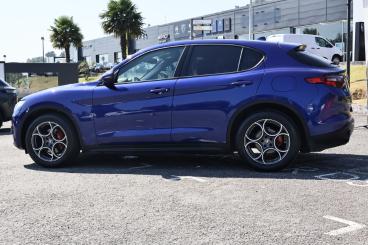 SPOTICAR Alfa Romeo Stelvio 2.2 D Sprint Q4 At8 Usada - Comerciais Diesel Azul - Matosinhos-sra.hora - 1200228608_2