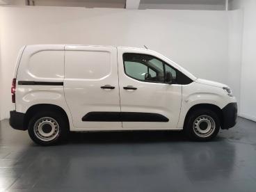 SPOTICAR Citroën Berlingo 1.5 Bluehdi 100 S&s  M Control Usada - Comerciais Diesel Branco - Amadora - 1200218683_4