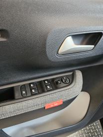 SPOTICAR Citroën C3 Aircross 1.2 Puretech Plus Usada - Comerciais Gasolina Preto - Fafe - 1200225950_2