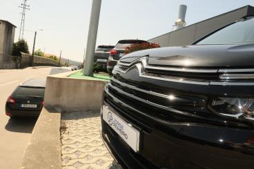 SPOTICAR Citroën C5 Aircross 1.2 Puretech Shine Eat8 Usada - Comerciais Gasolina Preto - Fafe - 1200224449_1