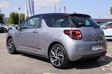 SPOTICAR Ds Ds 3 1.2 Puretech Be Chic Eat6 Usada - Comerciais Gasolina Cinza - Matosinhos-sra.hora - 1200228243_3
