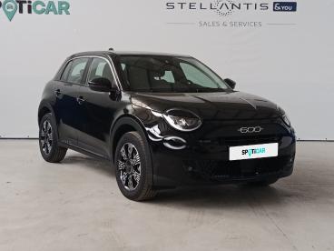 SPOTICAR Fiat 600 Hybrid 1.2 145cv Dct Pop Usada - Suv-4x4 Gasolina Preto - Amadora - 1200223351_3